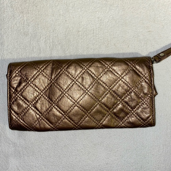 New York & Company gold wallet - Picture 3 of 3